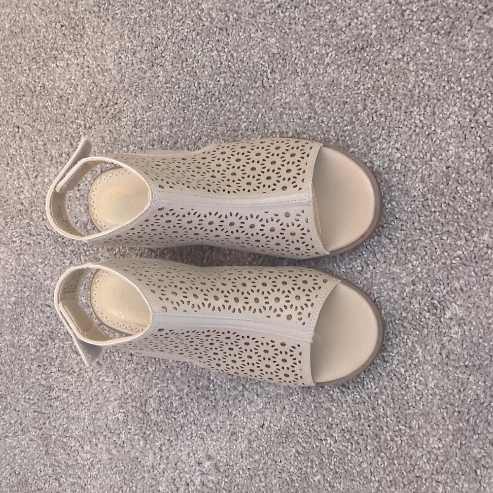 Crown vintage Blanca black heel size 5